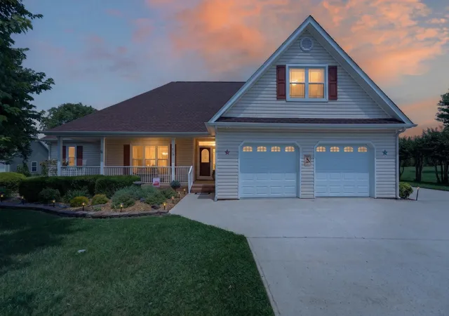 3rd image of 218 Charlotte Dr, Winchester, TN 37398 | MLS# 3501421