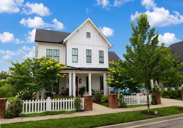 Photo 2 of Single family home for sale at 4018 Hathaway St, Franklin, TN 37064 | MLS# 3513191 | Listing updated on 2026-10-21