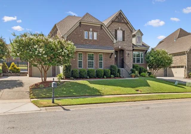 Photo 3 of Single family home for sale at 2112 Belsford Dr, Nolensville, TN 37135 | MLS# 3506165 | Listing updated on 2026-09-18