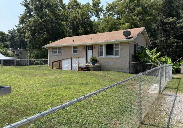 1st image of 124 Joyce Ln, Ashland City, TN 37015 | MLS# 3502056