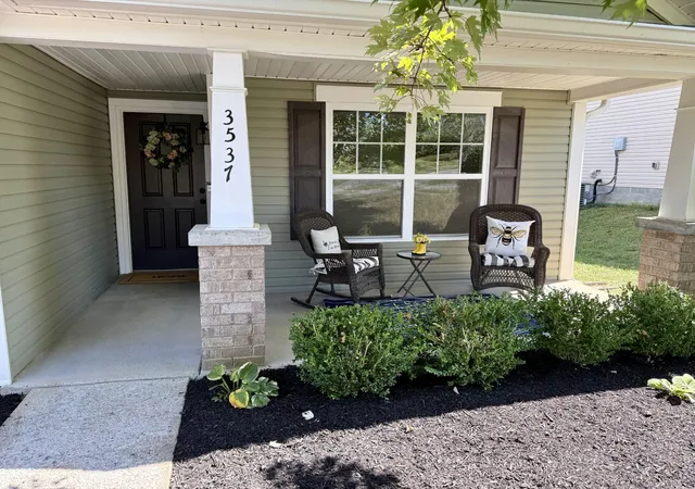 Photo 2 of Single family home for sale at 3537 Harpeth Springs Dr, Nashville, TN 37221 | MLS# 3531503 | Listing updated on 2026-09-06