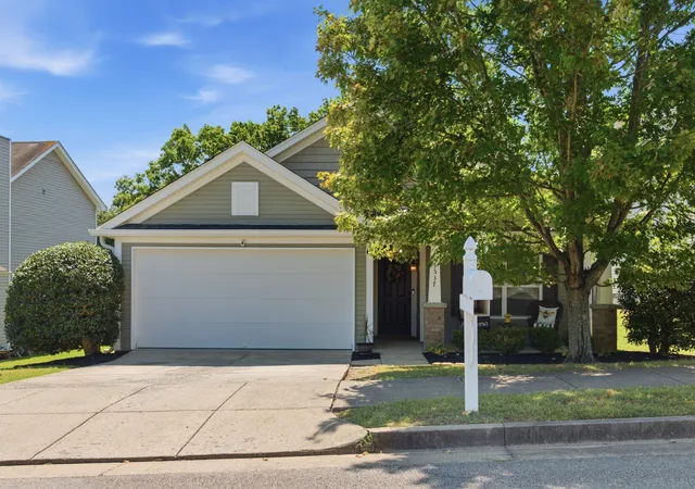 Photo 3 of Single family home for sale at 3537 Harpeth Springs Dr, Nashville, TN 37221 | MLS# 3531503 | Listing updated on 2026-09-06
