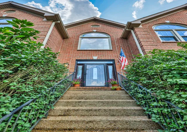 Photo 3 of Single family home for sale at 3800 Lakeridge Run, Nashville, TN 37214 | MLS# 3510222 | Listing updated on 2026-08-21