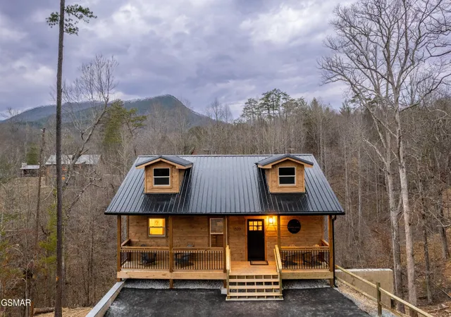 Photo 1 of Single family home for sale at 1523 Blf Ridge Rd, Sevierville, TN 37876 | MLS# 3591774 | Listing updated on 2026-10-23