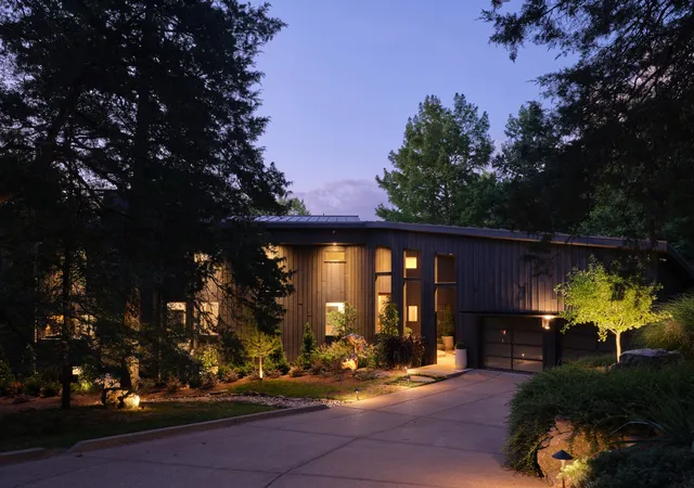 Photo 1 of Mansion for sale at 1208 Vintage Pl, Nashville, TN 37215 | MLS# 3612092 | Listing updated on 2026-10-07