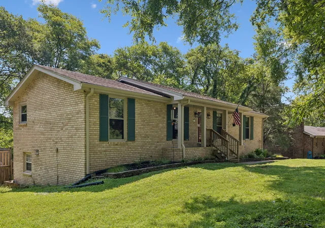 3rd image of 609 Clifton Dr, Goodlettsville, TN 37072 | MLS# 3506104