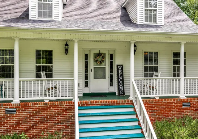 Photo 3 of Single family home for sale at 203 Brady Dr, Dickson, TN 37055 | MLS# 3510288 | Listing updated on 2026-08-29
