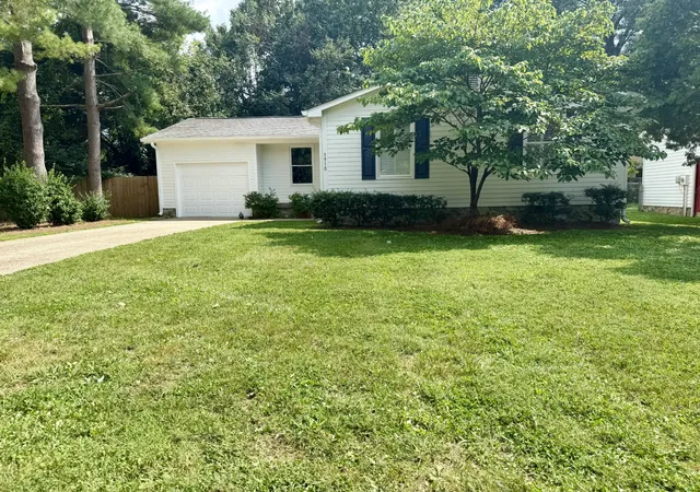 Photo 2 of Single family home for sale at 1910 Redbud Ct, Franklin, TN 37064 | MLS# 3501408 | Listing updated on 2026-08-10