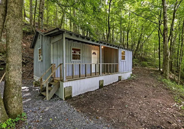 4th image of 225 Coys Cove Ln, Gainesboro, TN 38562 | MLS# 3501412