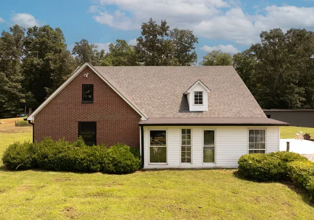 1st image of 443 Paradise Ln, Mc Minnville, TN 37110 | MLS# 3501493