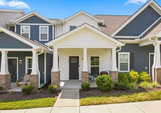 1st image of 917 Ashland Pl Dr, Nashville, TN 37218 | MLS# 3506510