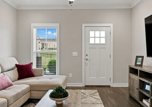 Photo 4 of Townhouse for sale at 917 Ashland Pl Dr, Nashville, TN 37218 | MLS# 3506510 | Listing updated on 2026-09-27