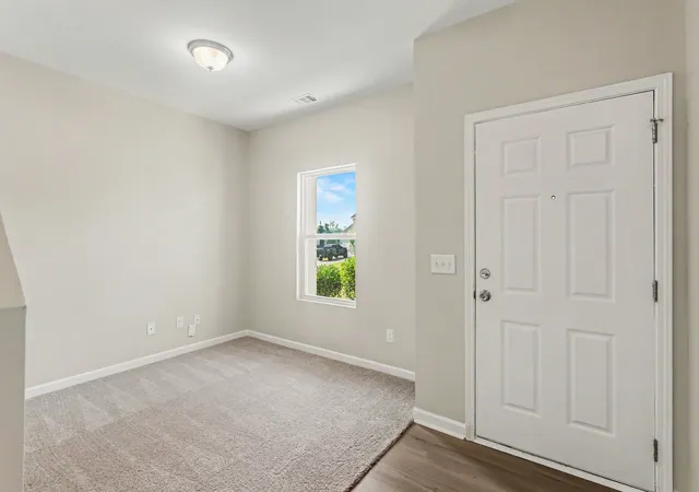 Photo 3 of Single family home for sale at 2227 Bee Hive Dr, Columbia, TN 38401 | MLS# 3509908 | Listing updated on 2026-09-25