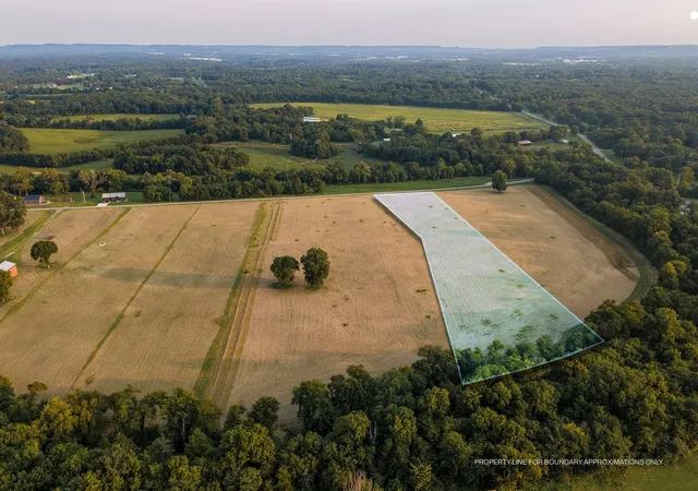 Photo 4 of Land for sale at 1308 Wallace Thompson Rd, Lewisburg, TN 37091 | MLS# 3510356 | Listing updated on 2026-10-02