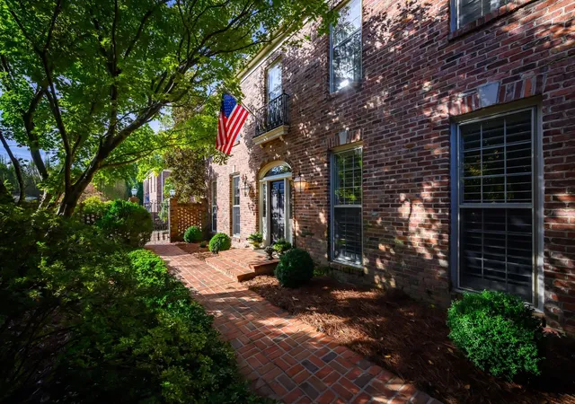 Photo 2 of Single family home for sale at 619 Woodleigh Dr, Nashville, TN 37215 | MLS# 3501464 | Listing updated on 2026-08-10