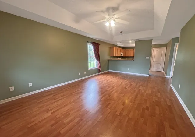Listing Photo 4 - Condo for sale in building located at 106 Colson Vlg Ct, Dover, TN 37058