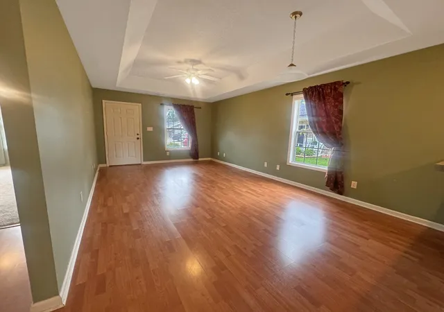 Listing Photo 5 - Condo for sale in building located at 106 Colson Vlg Ct, Dover, TN 37058
