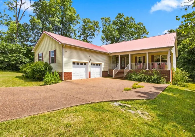 2nd image of 1501 Rebecca Dr, Chapel Hill, TN 37034 | MLS# 3506179