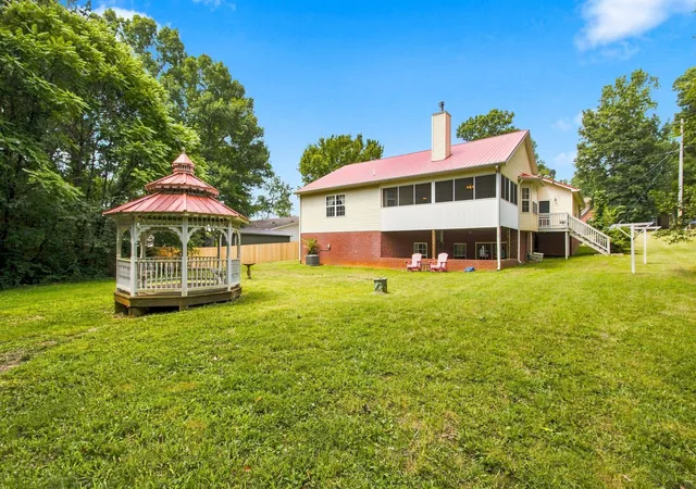 22nd image of 1501 Rebecca Dr, Chapel Hill, TN 37034 | MLS# 3506179