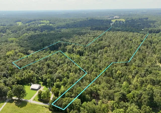 1st image of 0 Reddon Crossing, Charlotte, TN 37036 | MLS# 3513223