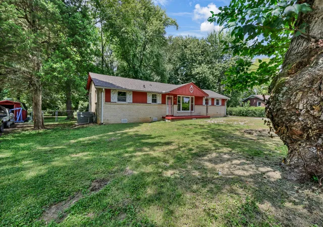 5th image of 19 Charlemagne Blvd, Clarksville, TN 37042 | MLS# 3502108