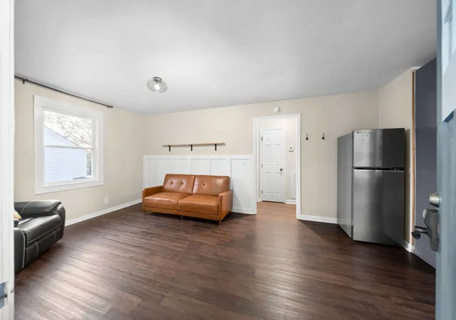 Photo 3 of Single family home for sale at 37 Maple St, Clarksville, TN 37042 | MLS# 3502122 | Listing updated on 2026-08-24