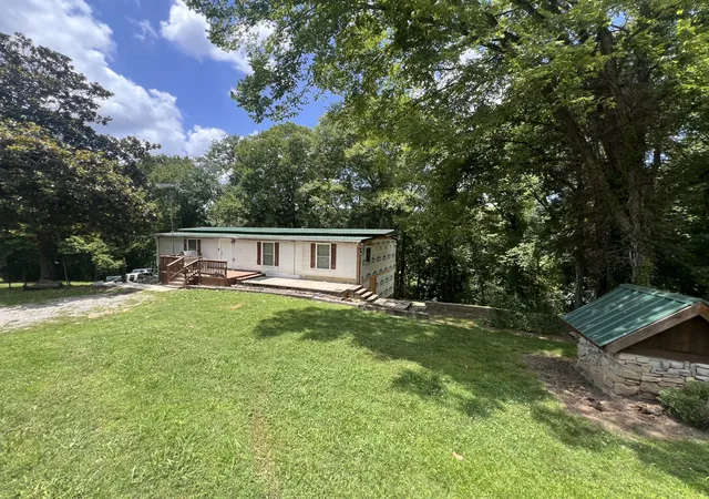 Photo 1 of Manufactured home for sale at 2205 Dowell Branch Rd, Columbia, TN 38401 | MLS# 3510256 | Listing updated on 2026-08-25