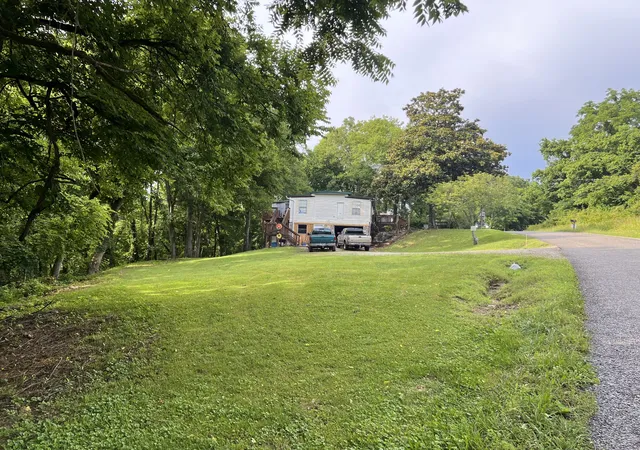 Photo 2 of Manufactured home for sale at 2205 Dowell Branch Rd, Columbia, TN 38401 | MLS# 3510256 | Listing updated on 2026-08-25