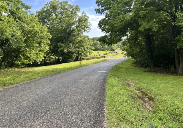 Photo 4 of Manufactured home for sale at 2205 Dowell Branch Rd, Columbia, TN 38401 | MLS# 3510256 | Listing updated on 2026-08-25