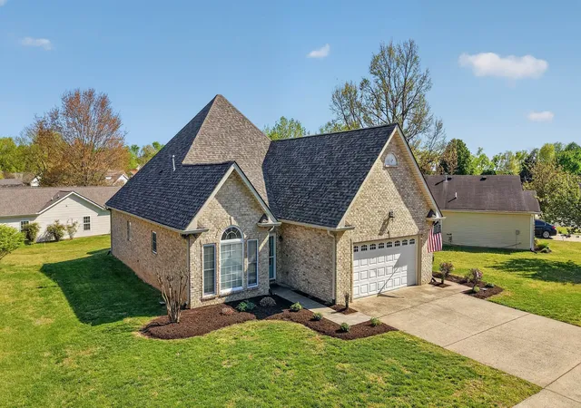 Photo 2 of Single family home for sale at 1415 Harrington Dr, Gallatin, TN 37066 | MLS# 3514150 | Listing updated on 2026-10-05