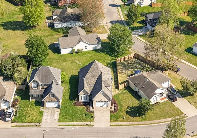 Photo 3 of Single family home for sale at 1415 Harrington Dr, Gallatin, TN 37066 | MLS# 3514150 | Listing updated on 2026-10-05