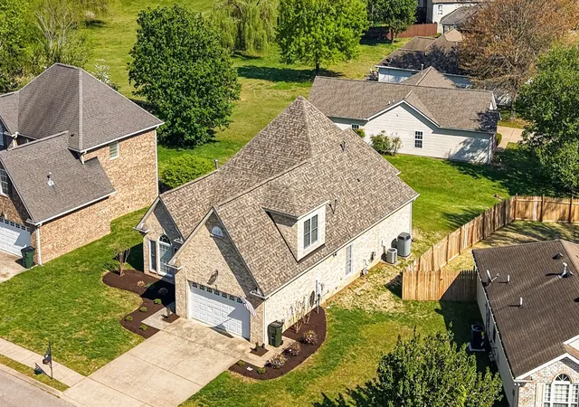 Photo 3 of Single family home for sale at 1415 Harrington Dr, Gallatin, TN 37066 | MLS# 3514150 | Listing updated on 2026-10-05