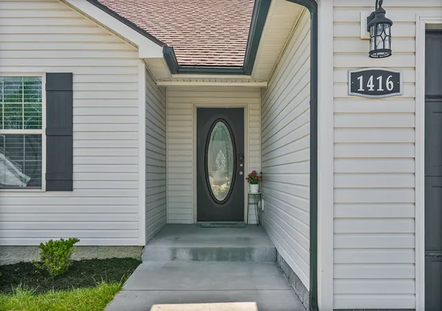 Photo 3 of Single family home for sale at 1416 Fredrick Dr, Clarksville, TN 37042 | MLS# 3514504 | Listing updated on 2026-09-02