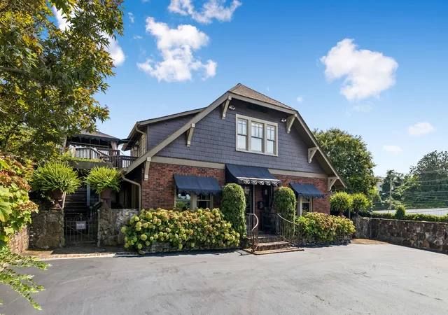 Photo 1 of Single family home for sale at 707 Inverness Ave, Nashville, TN 37204 | MLS# 3514564 | Listing updated on 2026-08-21