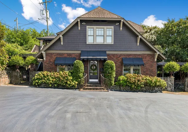 Photo 2 of Single family home for sale at 707 Inverness Ave, Nashville, TN 37204 | MLS# 3514564 | Listing updated on 2026-08-21