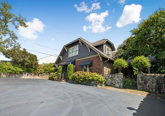 Photo 3 of Single family home for sale at 707 Inverness Ave, Nashville, TN 37204 | MLS# 3514564 | Listing updated on 2026-08-21