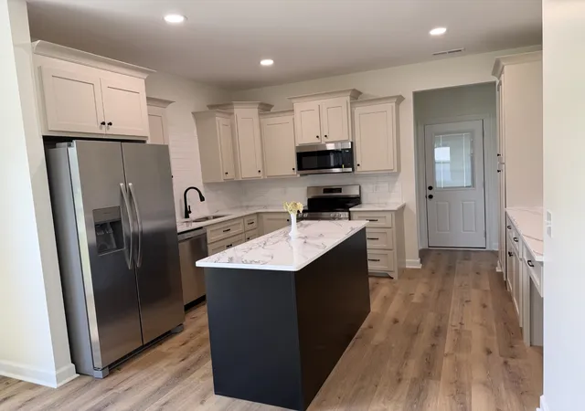 2nd image of 234 Lantz Rd E, Lawrenceburg, TN 38464 | MLS# 3507958