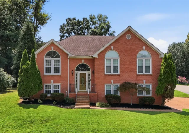 Photo 1 of Single family home for sale at 4001 Windwood Ln, Nashville, TN 37214 | MLS# 3531674 | Listing updated on 2026-09-16
