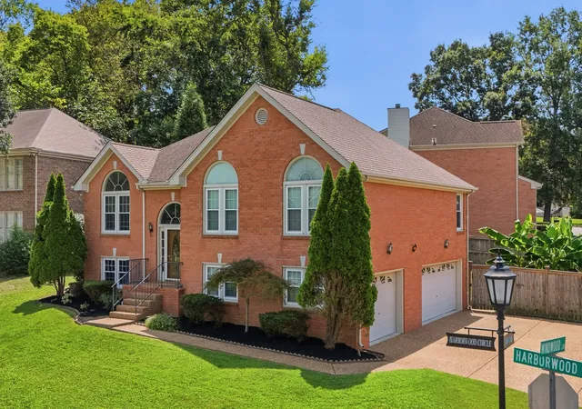Photo 2 of Single family home for sale at 4001 Windwood Ln, Nashville, TN 37214 | MLS# 3531674 | Listing updated on 2026-09-16