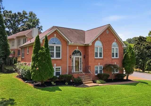 Photo 3 of Single family home for sale at 4001 Windwood Ln, Nashville, TN 37214 | MLS# 3531674 | Listing updated on 2026-09-16