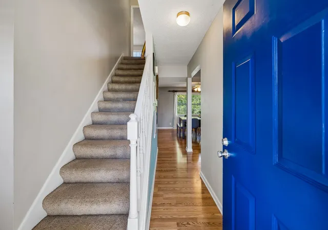 Photo 2 of Townhouse for sale at 119 Maple Way N, Hendersonville, TN 37075 | MLS# 3602469 | Listing updated on 2026-10-06