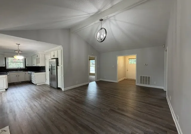 5th image of 136 Cunningham Pl, Clarksville, TN 37042 | MLS# 3520292
