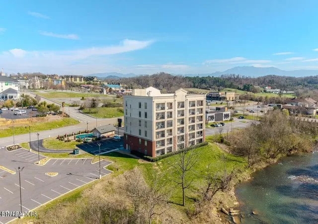 2nd image of 1410 Hurley Dr, Sevierville, TN 37862