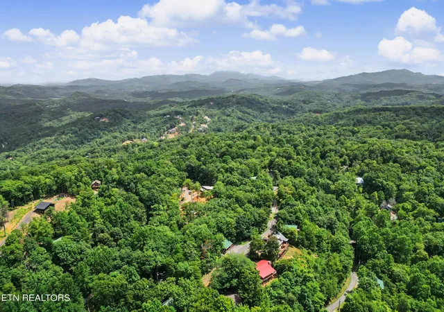 42nd image of 2434 N School House Gap Rd, Sevierville, TN 37876 | MLS# 3506570