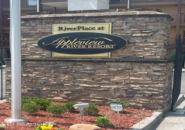 28th image of 609 River Pl Way #UNIT B301, Sevierville, TN 37862 | MLS# 3506574