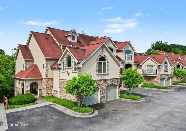 3rd image of 609 River Pl Way #UNIT B301, Sevierville, TN 37862 | MLS# 3506574