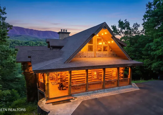 4th image of 213 Matterhorn Dr, Gatlinburg, TN 37738 | MLS# 3506571