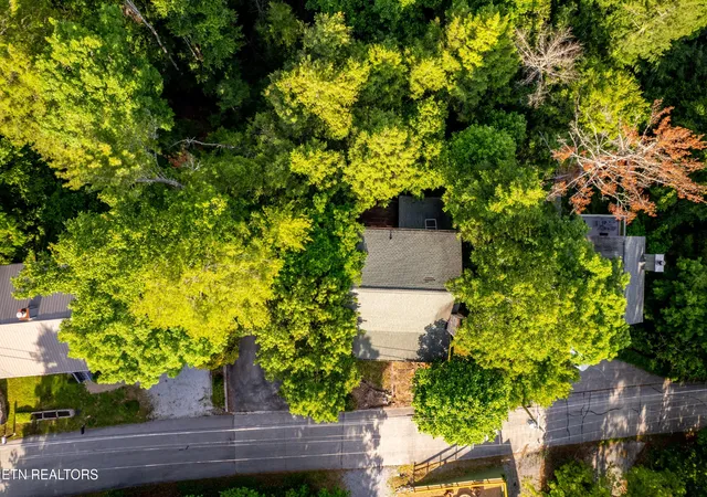 2nd image of 124 Cutter Gap Rd, Townsend, TN 37882 | MLS# 3510805