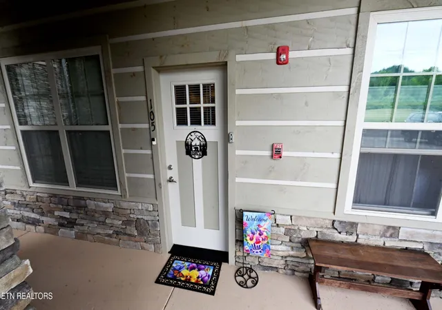 1st image of 223 Bishops Cap #105, Townsend, TN 37882 | MLS# 3510755
