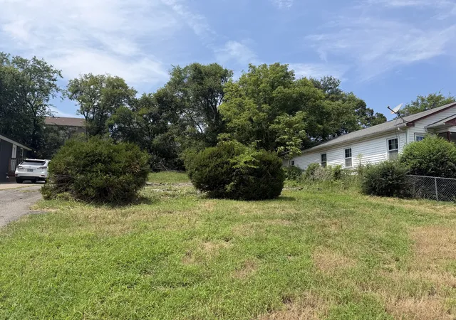 2nd image of 2162 Rock City St, Nashville, TN 37216 | MLS# 3512372